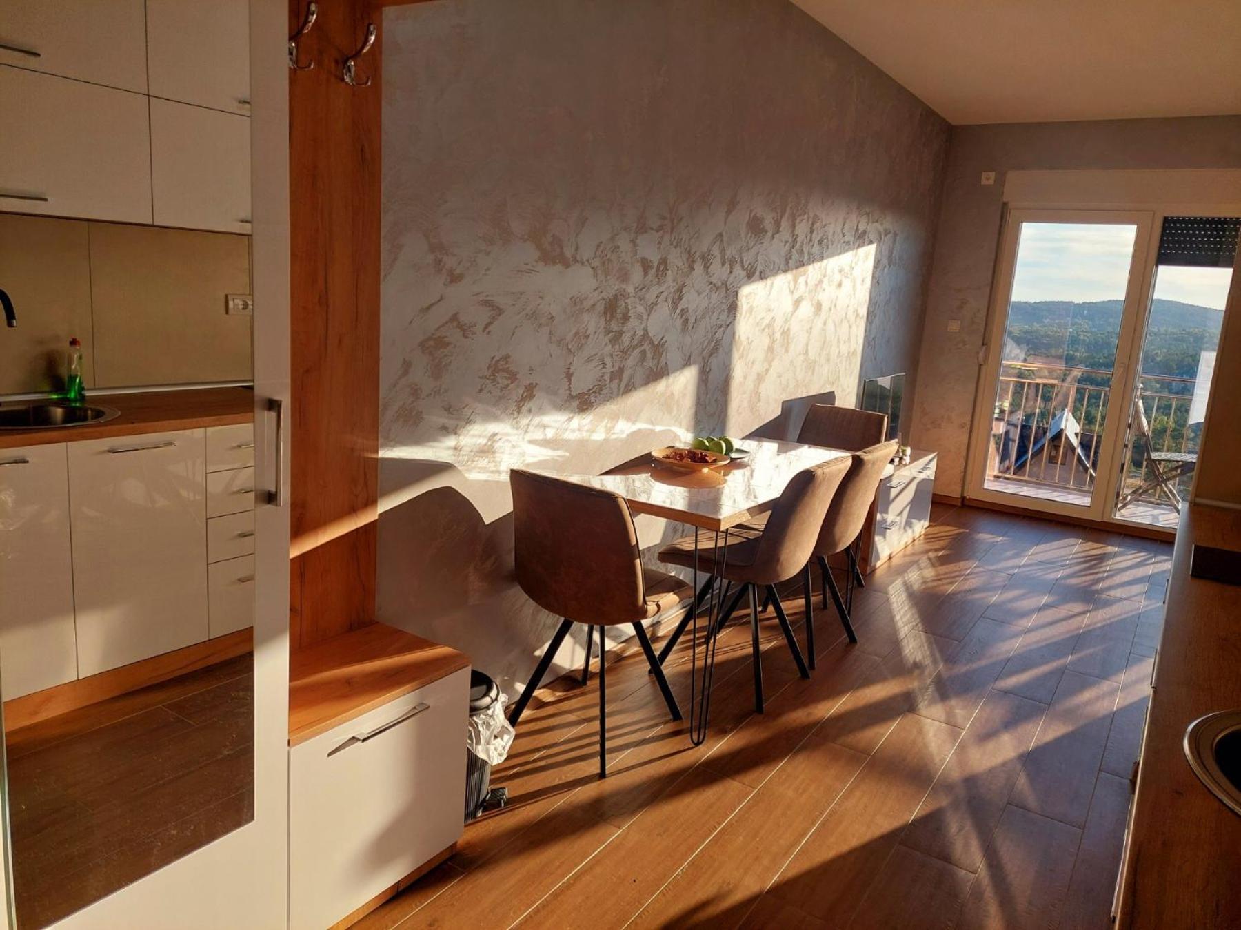 Divci Tron 9 Apartment